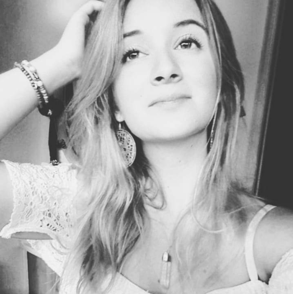 Meet your Posher, Savy